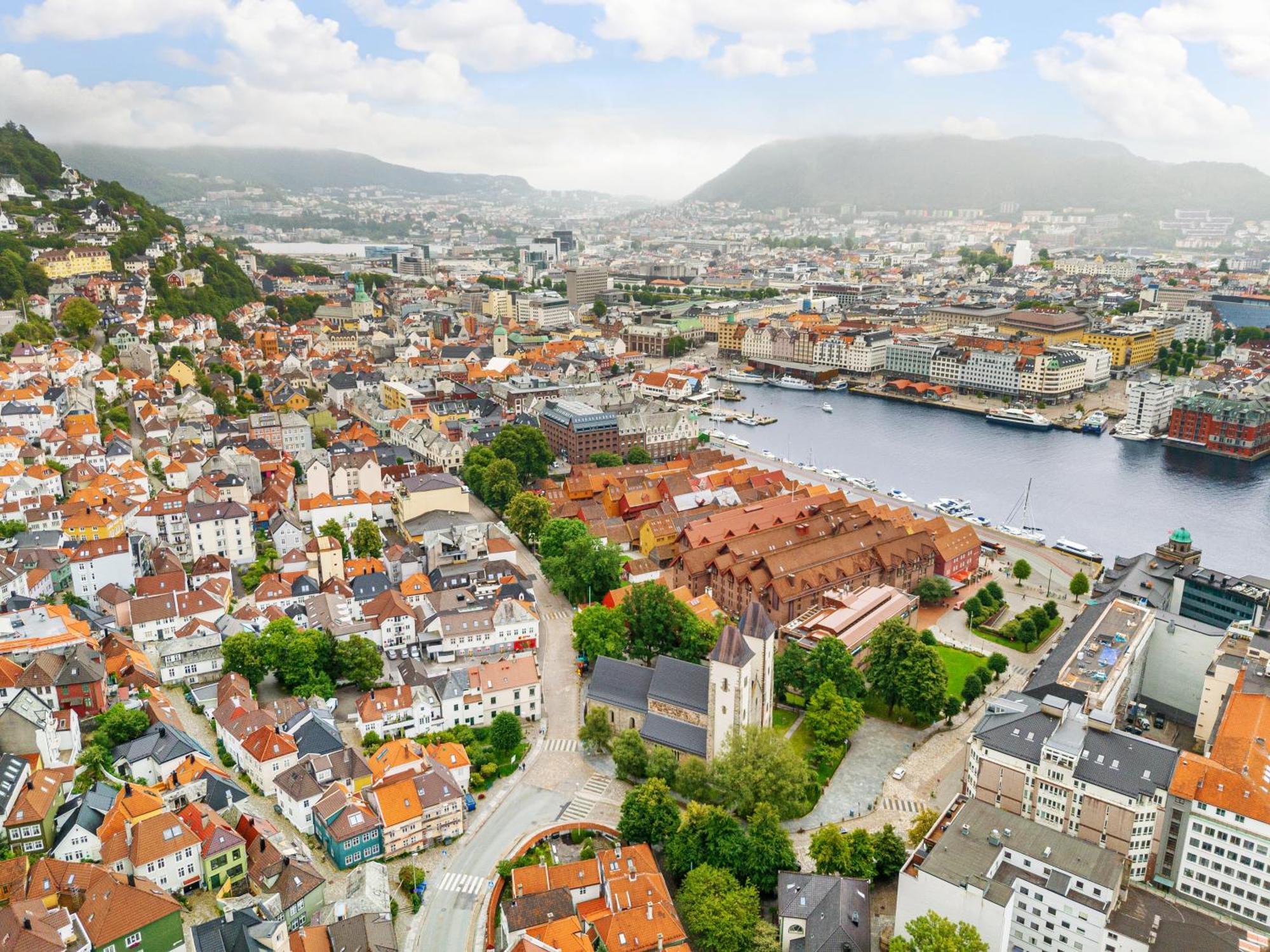 View To Bryggen - Renovated Dec 24 - Historic Cobblestone Street Apartment Bergen Exterior photo